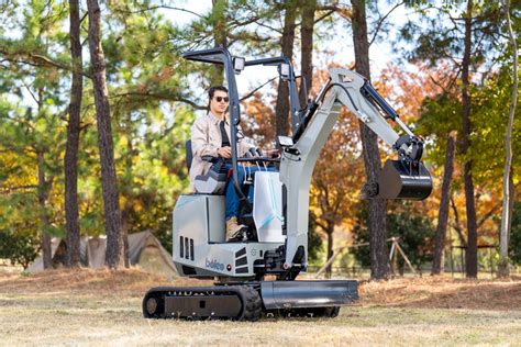 chinese diesel mini excavator|Exploring Excellence: The Best Chinese Mini Excavators on the .